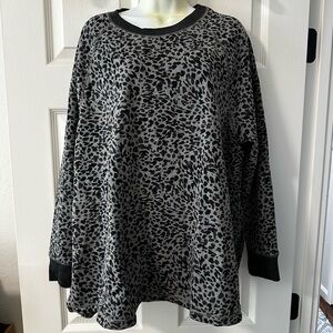NWT Old Navy Maternity Leopard Tunic with split hem